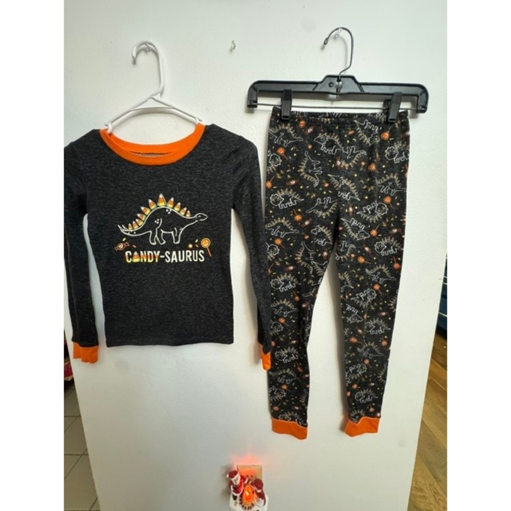 Trick or Treat Sleep Kids Halloween Candy-Saurus Dinosaur Pajama Set Gray Size 8